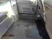 2006 Toyota Sienna XLE z VIN 5TDZA22C76S490692, wystawiony jako Copart lot #86271745 z przebiegiem 154 022 mil mil oraz Czysty tytuł • Clean title. Historia ofert i sprzedaży dostępna na DreamBid. Obrazek 11.