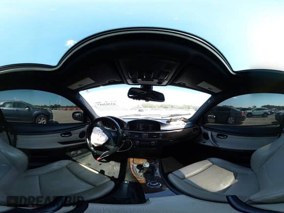 2013 BMW 3 Series 328i с VIN WBAKE5C57DE432377, выставлен на аукционе IAAI как лот 43203687 с пробегом 95 174 миль миль и . История ставок и продаж доступна на DreamBid. Изображение 18.