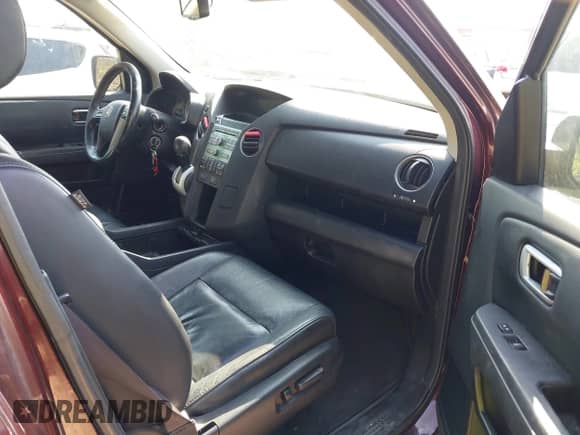 2011 Honda Pilot EX-L с VIN 5FNYF3H53BB001022, выставлен на аукционе IAAI как лот 43226708 с пробегом 147 656 миль миль и . История ставок и продаж доступна на DreamBid. Изображение 5.