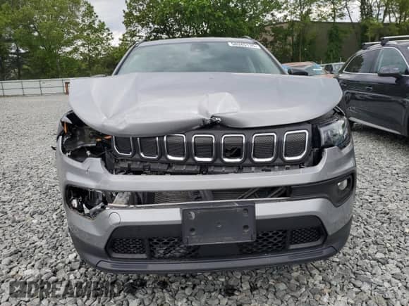 2022 Jeep Compass Latitude с VIN 3C4NJDBB0NT182902, выставлен на аукционе Copart как лот 58945135 с пробегом 18 910 миль миль и Списание • Salvage title. История ставок и продаж доступна на DreamBid. Изображение 5.