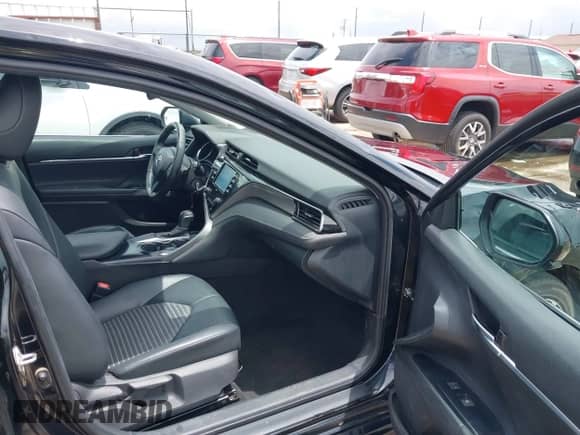 2020 Toyota Camry SE with VIN 4T1G11AK2LU907813, listed as a IAAI auction lot 42652252 with 90,675 mi miles and . Bid and sale history available at DreamBid. Image 5.
