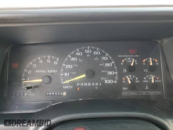 1997 Chevrolet Silverado 2500 с VIN 1GCGK29J0VE155562, выставлен на аукционе Copart как лот 52716745 с пробегом 228 506 миль миль и Списание • Salvage title. История ставок и продаж доступна на DreamBid. Изображение 9.