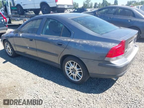 2004 Volvo S60 с VIN YV1RS59V842403435, выставлен на аукционе IAAI как лот 42816806 с пробегом 180 983 миль миль и . История ставок и продаж доступна на DreamBid. Изображение 3.