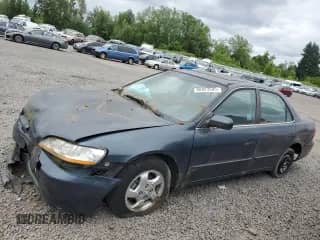 1998 Honda Accord EX с VIN 1HGCG6676WA079517, выставлен на аукционе Copart как лот 62517805 с пробегом 90 997 миль миль и Списание • Salvage title. История ставок и продаж доступна на DreamBid. Изображение 1.