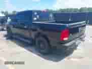 2015 Ram 1500 Express z VIN 1C6RR7KT5FS588821, wystawiony jako IAAI lot #43003906 z przebiegiem 177 181 mil mil oraz . Historia ofert i sprzedaży dostępna na DreamBid. Obrazek 3.