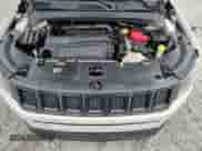 2021 Jeep Compass Latitude z VIN 3C4NJCBB1MT508005, wystawiony jako Copart lot #70726395 z przebiegiem 39 855 mil mil oraz Szkoda całkowita • Salvage title. Historia ofert i sprzedaży dostępna na DreamBid. Obrazek 12.