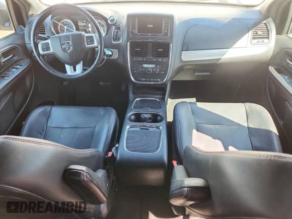 2016 Dodge Grand Caravan R/T with VIN 2C4RDGEG9GR347059, listed as a Copart auction lot 80558535 with 133,557 mi miles and Salvage title. Bid and sale history available at DreamBid. Image 8.