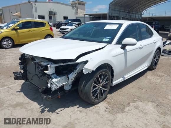 2023 Toyota Camry SE с VIN 4T1G11AK2PU774203, выставлен на аукционе IAAI как лот 42345387 с пробегом 21 735 миль миль и . История ставок и продаж доступна на DreamBid. Изображение 2.