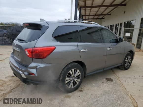 2019 Nissan Pathfinder Platinum with VIN 5N1DR2MN0KC640165, listed as a Copart auction lot 87662555 with 125,284 mi miles and Clean title. Bid and sale history available at DreamBid. Image 3.