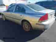 2004 Volvo S60 с VIN YV1RS59V242388043, выставлен на аукционе IAAI как лот 43505136 с пробегом 176 188 миль миль и . История ставок и продаж доступна на DreamBid. Изображение 3.