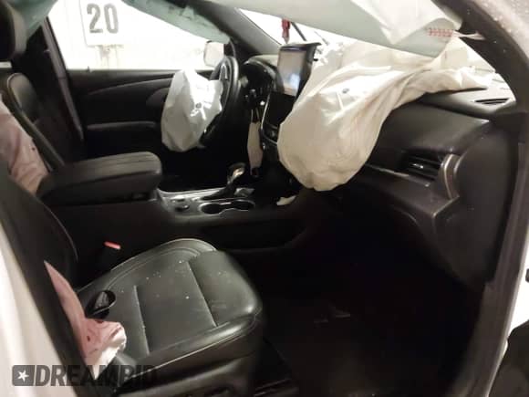 2023 Chevrolet Traverse Premier with VIN 1GNEVKKW4PJ133747, listed as a IAAI auction lot 41931340 with 29,216 mi miles and . Bid and sale history available at DreamBid. Image 5.