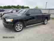 2020 Ram 1500 Big Horn z VIN 1C6SRFFTXLN203771, wystawiony jako Copart lot #70021875 z przebiegiem Nie podano mil oraz Szkoda całkowita • Salvage title. Historia ofert i sprzedaży dostępna na DreamBid. Obrazek 1.