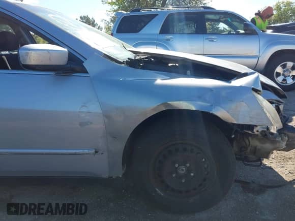 2004 Honda Accord LX с VIN 1HGCM56484A144759, выставлен на аукционе IAAI как лот 42340778 с пробегом Не указан миль и . История ставок и продаж доступна на DreamBid. Изображение 16.