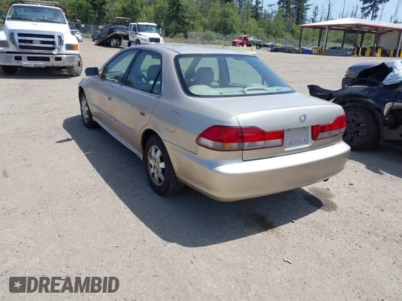 2002 Honda Accord EX with VIN JHMCG66042C006807, listed as a IAAI auction lot 42461417 with 177,600 mi miles and . Bid and sale history available at DreamBid. Image 3.