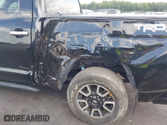 2018 Toyota Tundra Limited z VIN 5TFHY5F13JX716117, wystawiony jako IAAI lot #42993233 z przebiegiem 66 659 mil mil oraz . Historia ofert i sprzedaży dostępna na DreamBid. Obrazek 6.