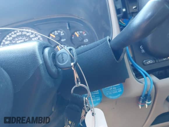 2006 GMC Sierra 1500 SLE1 with VIN 1GTEK19B66Z205370, listed as a IAAI auction lot 41650218 with 184,927 mi miles and . Bid and sale history available at DreamBid. Image 11.
