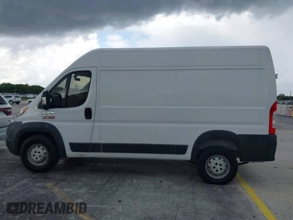 2015 Ram ProMaster Cargo с VIN 3C6TRVBG0FE511015, выставлен на аукционе IAAI как лот 42958765 с пробегом 117 080 миль миль и . История ставок и продаж доступна на DreamBid. Изображение 14.