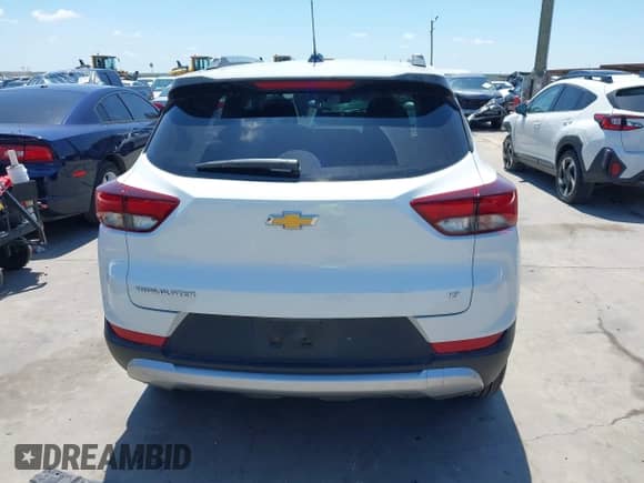 2025 Chevrolet TrailBlazer LT with VIN KL79MPSPXSB137174, listed as a IAAI auction lot 43005448 with 18,846 mi miles and . Bid and sale history available at DreamBid. Image 16.