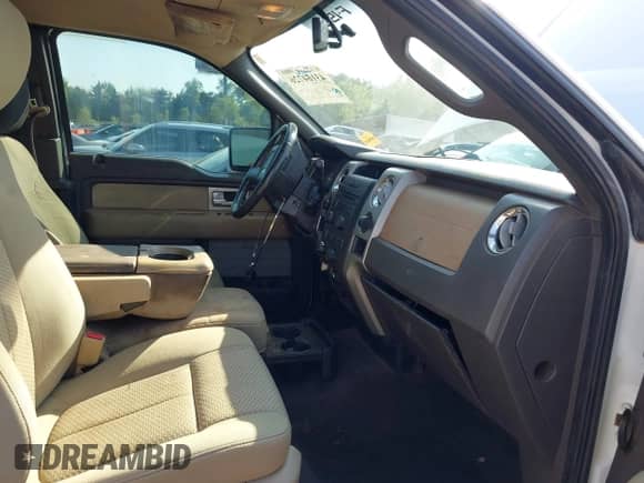 2010 Ford F-150 XL with VIN 1FTFX1EV9AFA03106, listed as a IAAI auction lot 43164726 with 325,022 mi miles and . Bid and sale history available at DreamBid. Image 5.