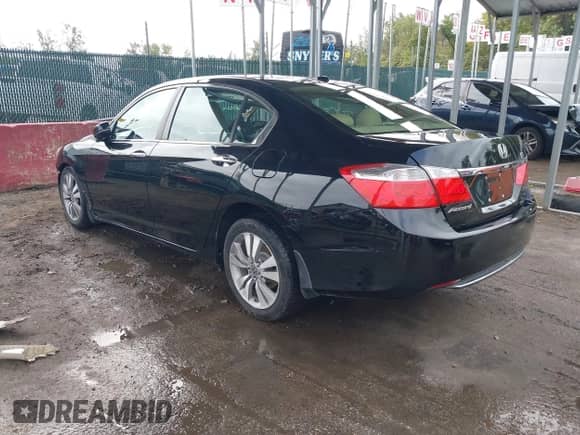 2014 Honda Accord EX-L with VIN 1HGCR2F84EA040080, listed as a IAAI auction lot 43431050 with 88,488 mi miles and . Bid and sale history available at DreamBid. Image 3.