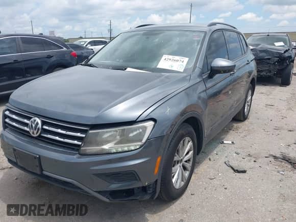 2019 Volkswagen Tiguan S с VIN 3VV1B7AX6KM047182, выставлен на аукционе IAAI как лот 42926074 с пробегом 93 990 миль миль и . История ставок и продаж доступна на DreamBid. Изображение 2.