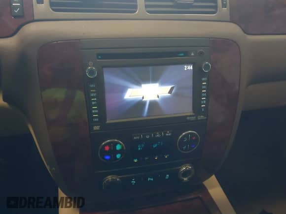 2014 Chevrolet Tahoe LTZ с VIN 1GNSCCE03ER150821, выставлен на аукционе IAAI как лот 42912953 с пробегом 194 995 миль миль и . История ставок и продаж доступна на DreamBid. Изображение 21.