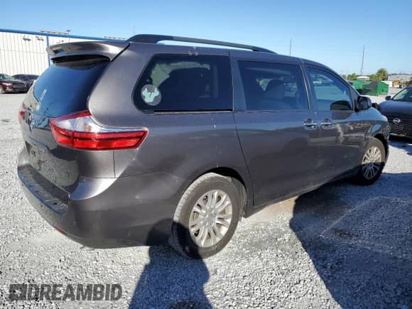2015 Toyota Sienna XLE with VIN 5TDYK3DC2FS618302, listed as a Copart auction lot 86536625 with 80,165 mi miles and Non repairable. Bid and sale history available at DreamBid. Image 3.