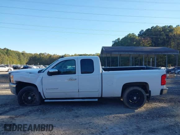 2012 Chevrolet Silverado 1500 LT с VIN 1GCRCSE09CZ305175, выставлен на аукционе IAAI как лот 43354303 с пробегом 88 999 миль миль и . История ставок и продаж доступна на DreamBid. Изображение 14.