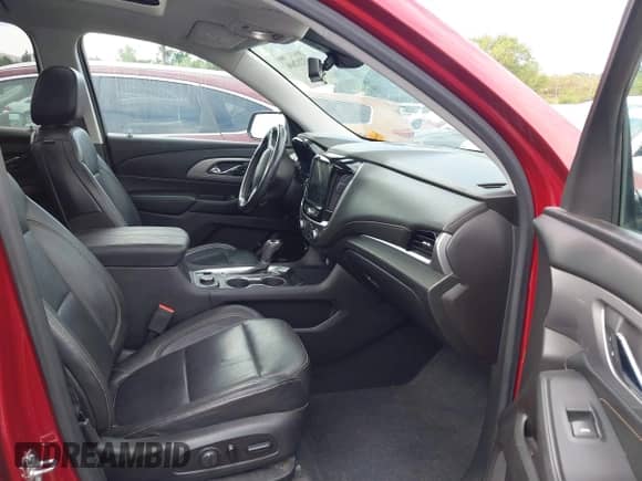 2018 Chevrolet Traverse LT with VIN 1GNERHKW1JJ116144, listed as a IAAI auction lot 43212606 with 121,318 mi miles and . Bid and sale history available at DreamBid. Image 5.