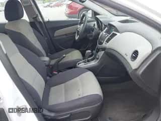2014 Chevrolet Cruze LS с VIN 1G1PA5SH3E7220655, выставлен на аукционе IAAI как лот 43253112 с пробегом 246 866 миль миль и . История ставок и продаж доступна на DreamBid. Изображение 5.