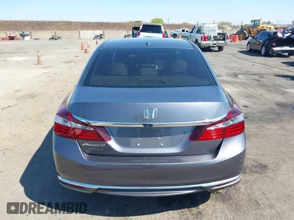2017 Honda Accord EX-L с VIN 1HGCR2F83HA056940, выставлен на аукционе IAAI как лот 43289251 с пробегом Не указан миль и . История ставок и продаж доступна на DreamBid. Изображение 16.
