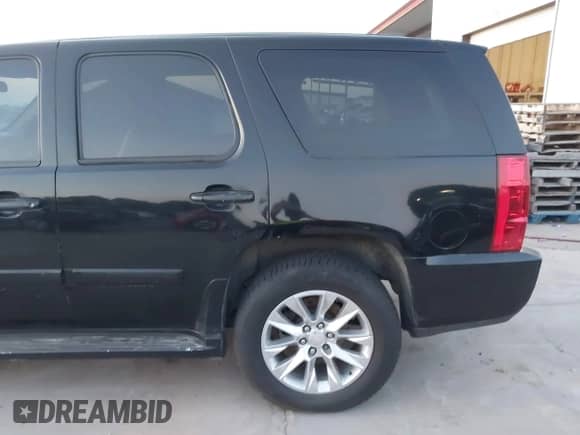2009 Chevrolet Tahoe z VIN 1GNFC13549R122701, wystawiony jako IAAI lot #42939816 z przebiegiem 211 564 mil mil oraz . Historia ofert i sprzedaży dostępna na DreamBid. Obrazek 13.