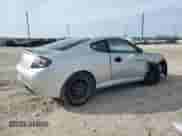 2008 Hyundai Tiburon GS с VIN KMHHM66D68U296212, выставлен на аукционе Copart как лот 88536725 с пробегом 116 240 миль миль и Списание • Salvage title. История ставок и продаж доступна на DreamBid. Изображение 3.