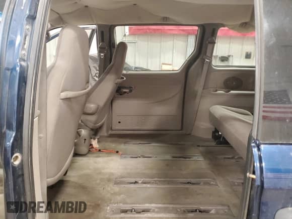 2002 Dodge Caravan SE с VIN 1B4GP25392B509534, выставлен на аукционе Copart как лот 59248915 с пробегом Не указан миль и Чистый • Clean title. История ставок и продаж доступна на DreamBid. Изображение 11.