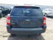2010 Jeep Compass Latitude с VIN 1J4NF1FB2AD642999, выставлен на аукционе IAAI как лот 42798577 с пробегом 178 832 миль миль и . История ставок и продаж доступна на DreamBid. Изображение 16.