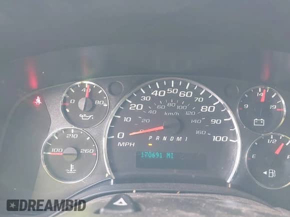 2013 Chevrolet Express Cargo with VIN 1GCWGGBA2D1182532, listed as a IAAI auction lot 40723126 with 170,691 mi miles and . Bid and sale history available at DreamBid. Image 7.