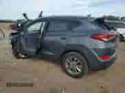 2018 Hyundai Tucson SEL с VIN KM8J33A49JU735371, выставлен на аукционе Copart как лот 80557935 с пробегом Не указан миль и Списание • Salvage title. История ставок и продаж доступна на DreamBid. Изображение 2.