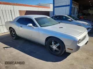 2010 Dodge Challenger SE с VIN 2B3CJ4DV3AH321679, выставлен на аукционе Copart как лот 82572445 с пробегом 195 197 миль миль и Чистый • Clean title. История ставок и продаж доступна на DreamBid. Изображение 4.