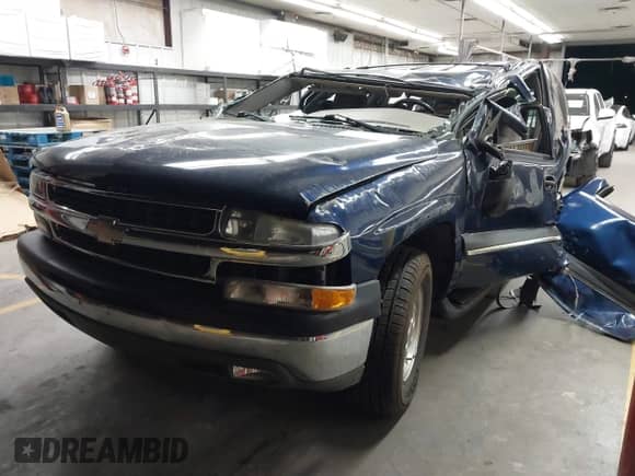 2002 Chevrolet Suburban LT с VIN 3GNEC16Z72G330118, выставлен на аукционе IAAI как лот 42653212 с пробегом 121 130 миль миль и . История ставок и продаж доступна на DreamBid. Изображение 17.