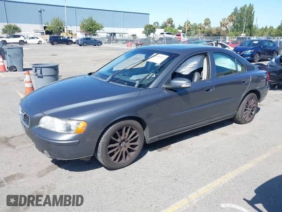 2009 Volvo S60 2.5T with VIN YV1RS592792725321, listed as a IAAI auction lot 42598987 with 127,678 mi miles and . Bid and sale history available at DreamBid. Image 17.