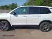 2019 Honda Passport EX-L with VIN 5FNYF8H56KB029748, listed as a IAAI auction lot 42405028 with 59,009 mi miles and . Bid and sale history available at DreamBid. Image 15.