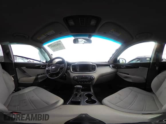 2020 Kia Sorento LX with VIN 5XYPG4A32LG642891, listed as a IAAI auction lot 42035551 with 32,052 mi miles and . Bid and sale history available at DreamBid. Image 18.