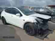 2023 Tesla Model Y Long Range с VIN 7SAYGDEE2PA071402, выставлен на аукционе IAAI как лот 42729170 с пробегом 31 865 миль миль и . История ставок и продаж доступна на DreamBid. Изображение 1.