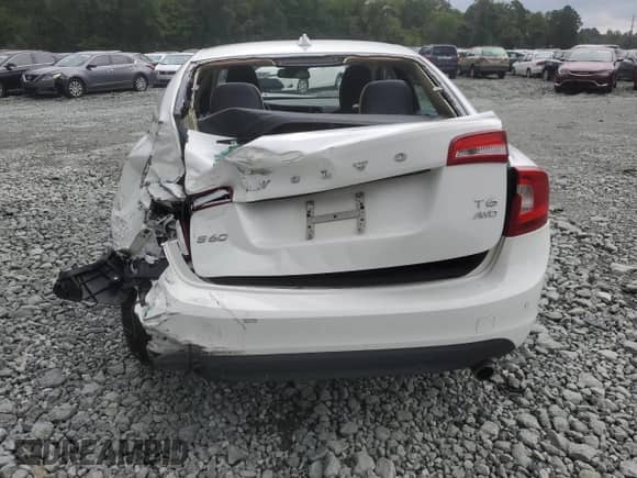 2013 Volvo S60 T6 R-Design Platinum с VIN YV1902FH5D2233375, выставлен на аукционе Copart как лот 68198835 с пробегом 82 713 миль миль и Списание • Salvage title. История ставок и продаж доступна на DreamBid. Изображение 6.