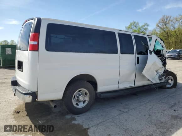 2020 Chevrolet Express Passenger LT с VIN 1GAZGPFG9L1196222, выставлен на аукционе Copart как лот 55249105 с пробегом 153 568 миль миль и Списание • Salvage title. История ставок и продаж доступна на DreamBid. Изображение 3.