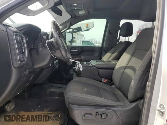 2022 Chevrolet Silverado 3500HD LT z VIN 1GC4YTEY9NF104999, wystawiony jako Copart lot #42518285 z przebiegiem 82 840 mil mil oraz Szkoda całkowita • Salvage title. Historia ofert i sprzedaży dostępna na DreamBid. Obrazek 7.