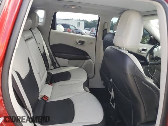 2021 Jeep Compass Limited z VIN 3C4NJCCB7MT604087, wystawiony jako Copart lot #64212565 z przebiegiem 83 513 mil mil oraz Szkoda całkowita • Salvage title. Historia ofert i sprzedaży dostępna na DreamBid. Obrazek 11.