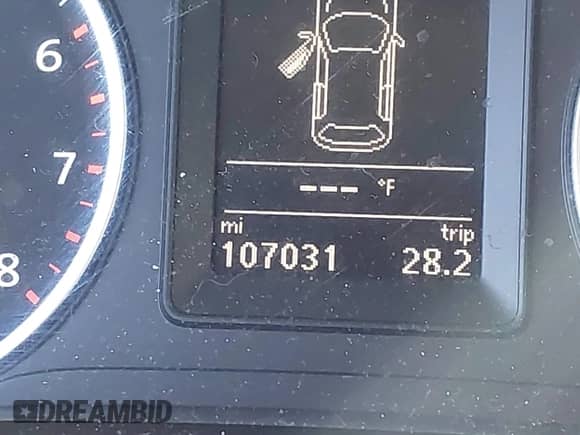 2017 Volkswagen Tiguan Wolfsburg Edition с VIN WVGSV7AX5HW512128, выставлен на аукционе IAAI как лот 41451055 с пробегом 107 031 миль миль и . История ставок и продаж доступна на DreamBid. Изображение 16.