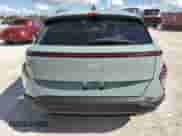 2025 Hyundai Kona SEL z VIN KM8HB3AB3SU194481, wystawiony jako Copart lot #79315134 z przebiegiem 5 863 mil mil oraz Nie do naprawy • Non repairable. Historia ofert i sprzedaży dostępna na DreamBid. Obrazek 6.