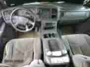 2005 GMC Sierra 1500 SLE z VIN 1GTEK19Z55Z103134, wystawiony jako Copart lot #68221445 z przebiegiem 197 003 mil mil oraz Szkoda całkowita • Salvage title. Historia ofert i sprzedaży dostępna na DreamBid. Obrazek 8.